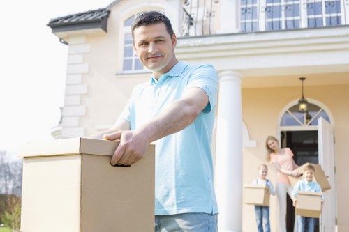 Flexible moving and transport service in Chiswick for homes and businesses