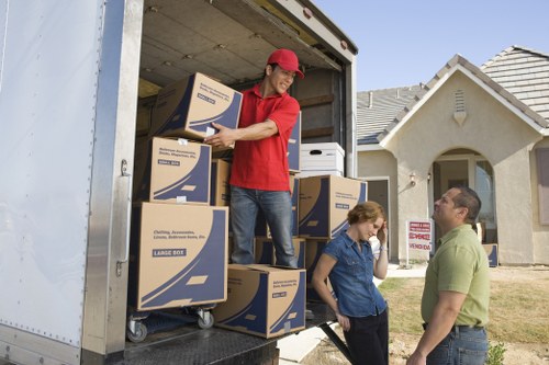 Packing and transport support for a Chiswick house move